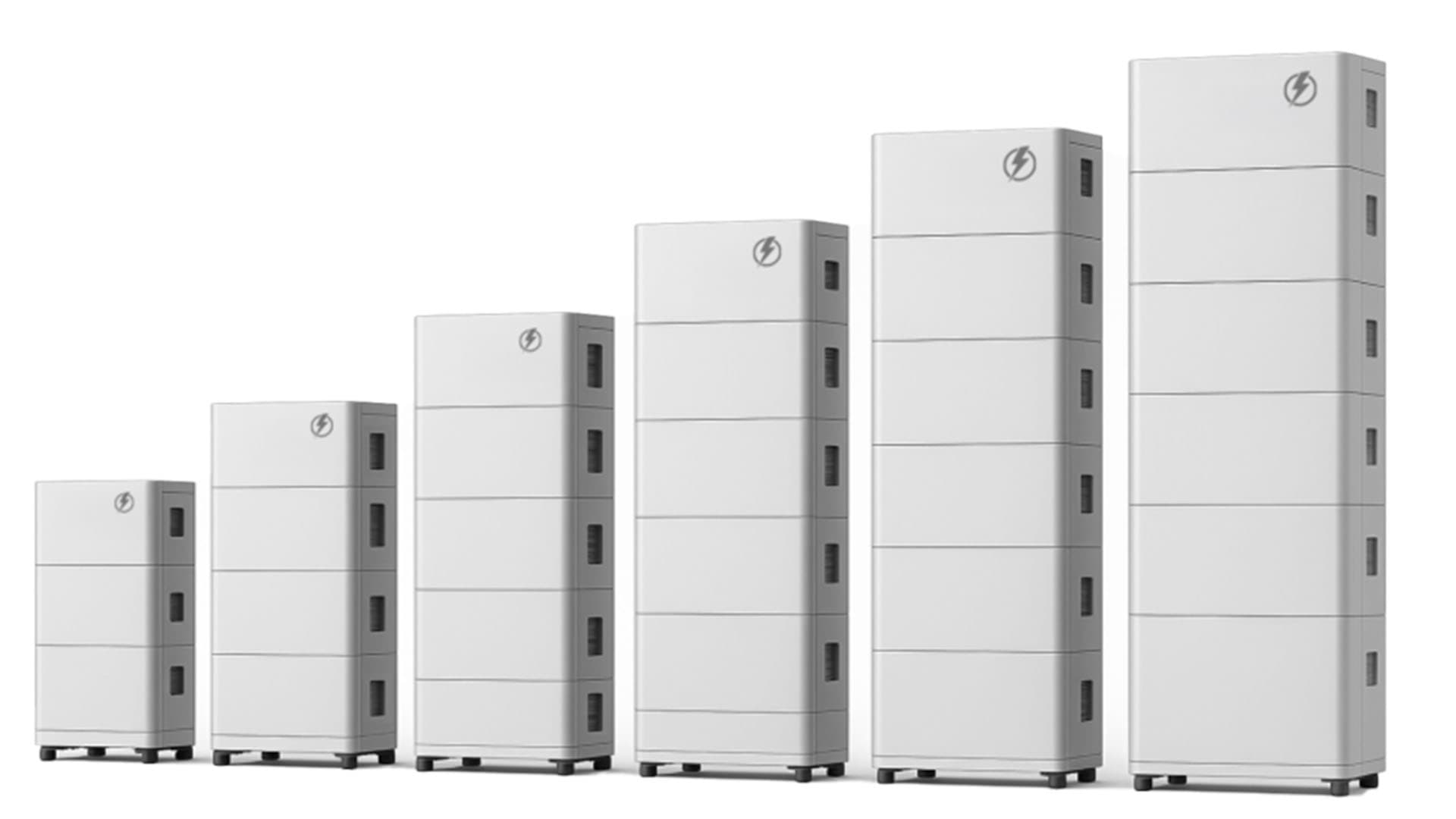 Kotimainen Rebelvolt aurinkopaneeliakku.