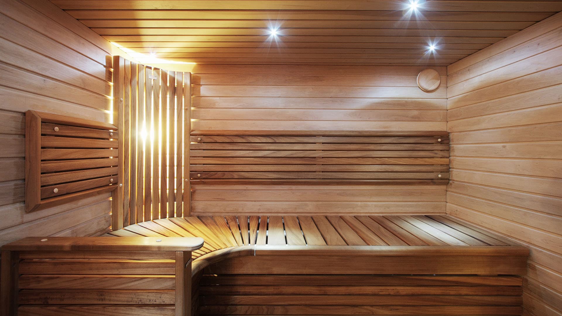 Valmis sauna valaistuksineen