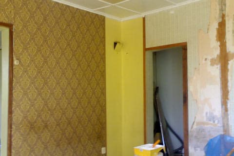 <p data-block-key="s4ucc">Olohuone ennen kunnostusta.</p>