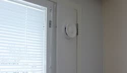 <p data-block-key="xoq35">Ilman lämmitessä venttiililautanen automaattisesti avautuu.</p>