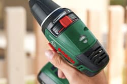 Uudet akkuruuvinvääntimet