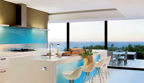 KNX-taloautomaatio hallitsee talon toimintoja