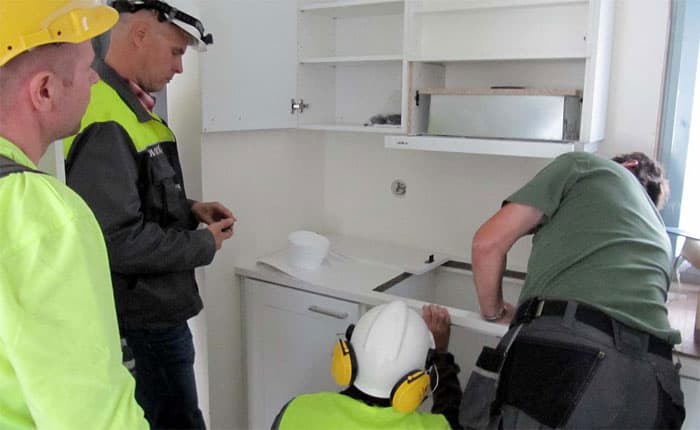 Mestarit kalusteasennustyömaille