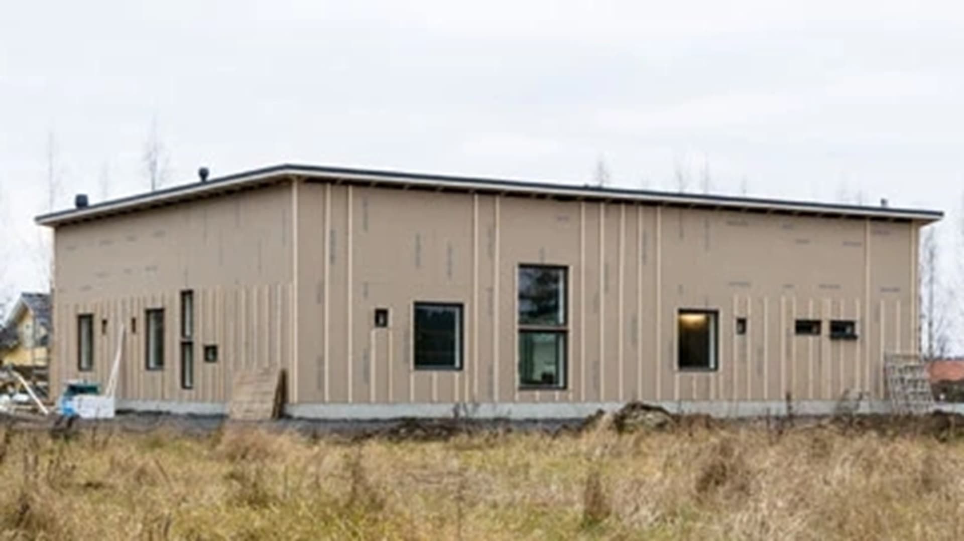 Kastelli-talo Lempäälään, osa 7, "Talvirakentajan tunnelmia"