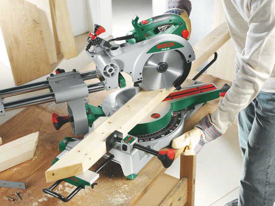 <p data-block-key="34fxj">Bosch katkaisu- ja jiirisaha PCM 8 S.</p>