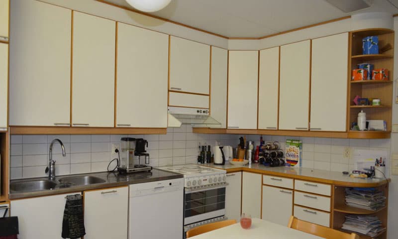 <p data-block-key="ihibo">Keittiön nurkka ennen.</p>