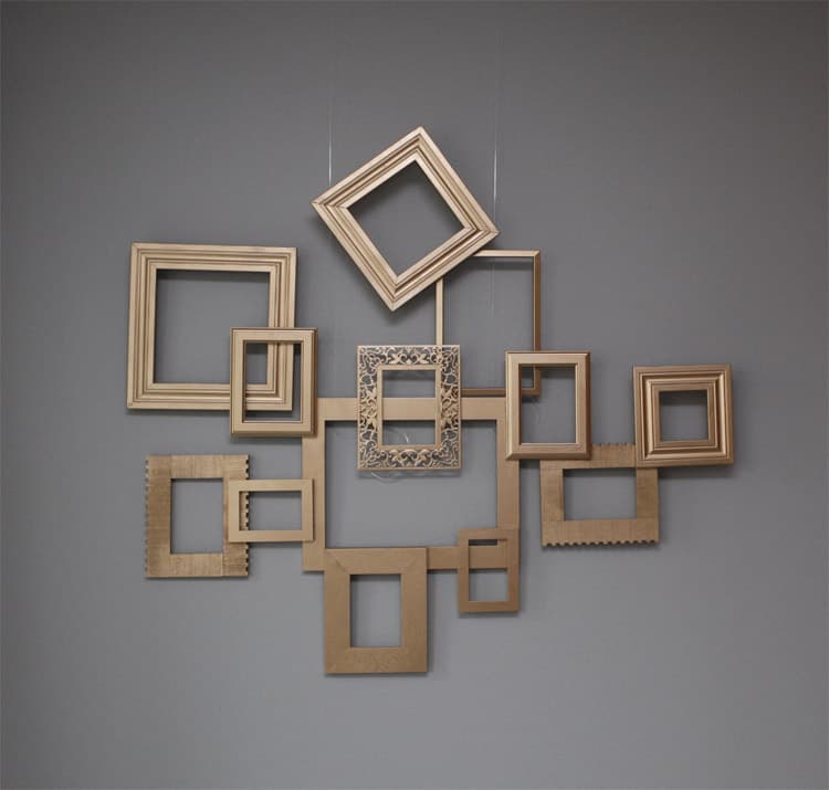 <p data-block-key="oto1a">Tee näyttävä kollaasi seinällesi vaikka kehyksistä.</p>