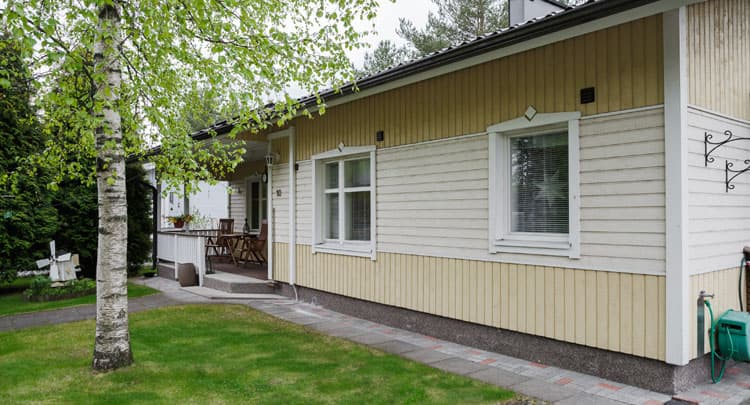 <p data-block-key="tnjlf">Korvausilmaventtiili on huomaamaton sekä sisä- että ulkopuolella.</p>