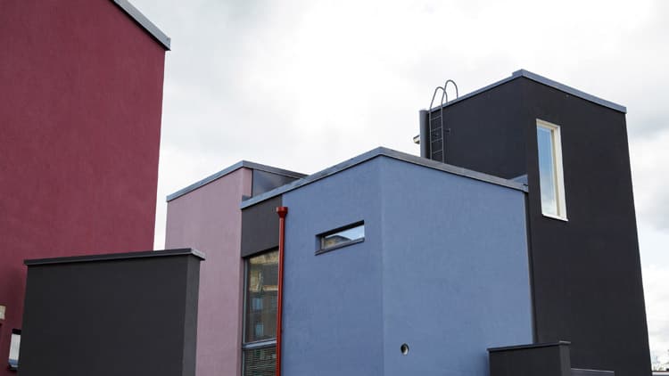 <p data-block-key="uy665">Kohde 34, Urban Villa 2 ja kohde 35 Urban Villa 1 edustavat minimalistista ja kubistista tyyliä.</p>