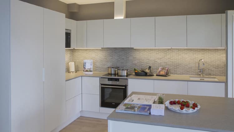 <p data-block-key="n2od3">Tämä suuri avokeittiö löytyy kohteesta 39, Kastelli.</p>