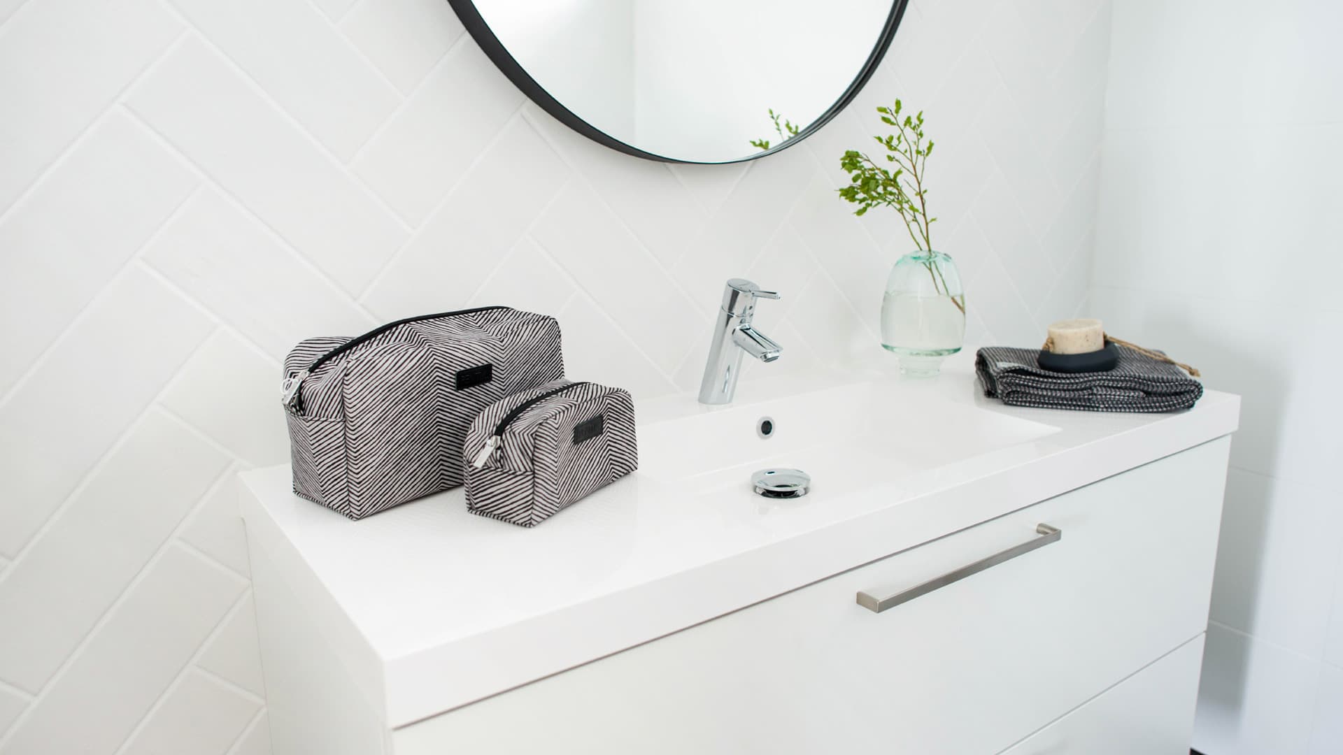 <p data-block-key="0vioa">Toimitusvaihtoehdoista sopivin kokeneille rakentajille oli Viittä Vaille Valmis, sillä rakennusalalla työskentelevä Arto Kimari halusi tehdä itse sisustustyöt ja viimeistelyt.</p>