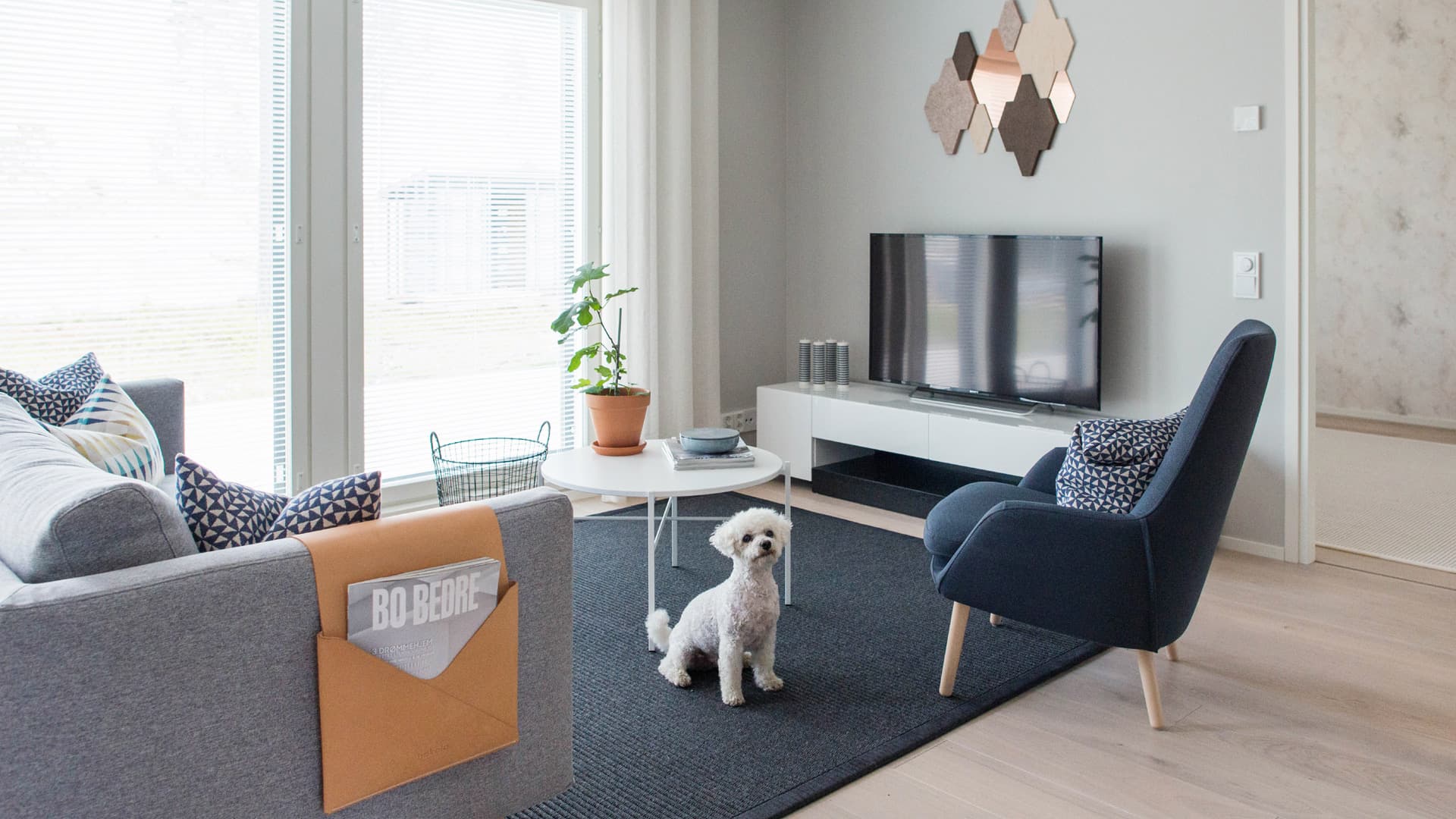 <p data-block-key="ev9by">Kimarien toiveet toteutuivat myös tilavan kylpyhuoneen ja saunan osalta.</p>