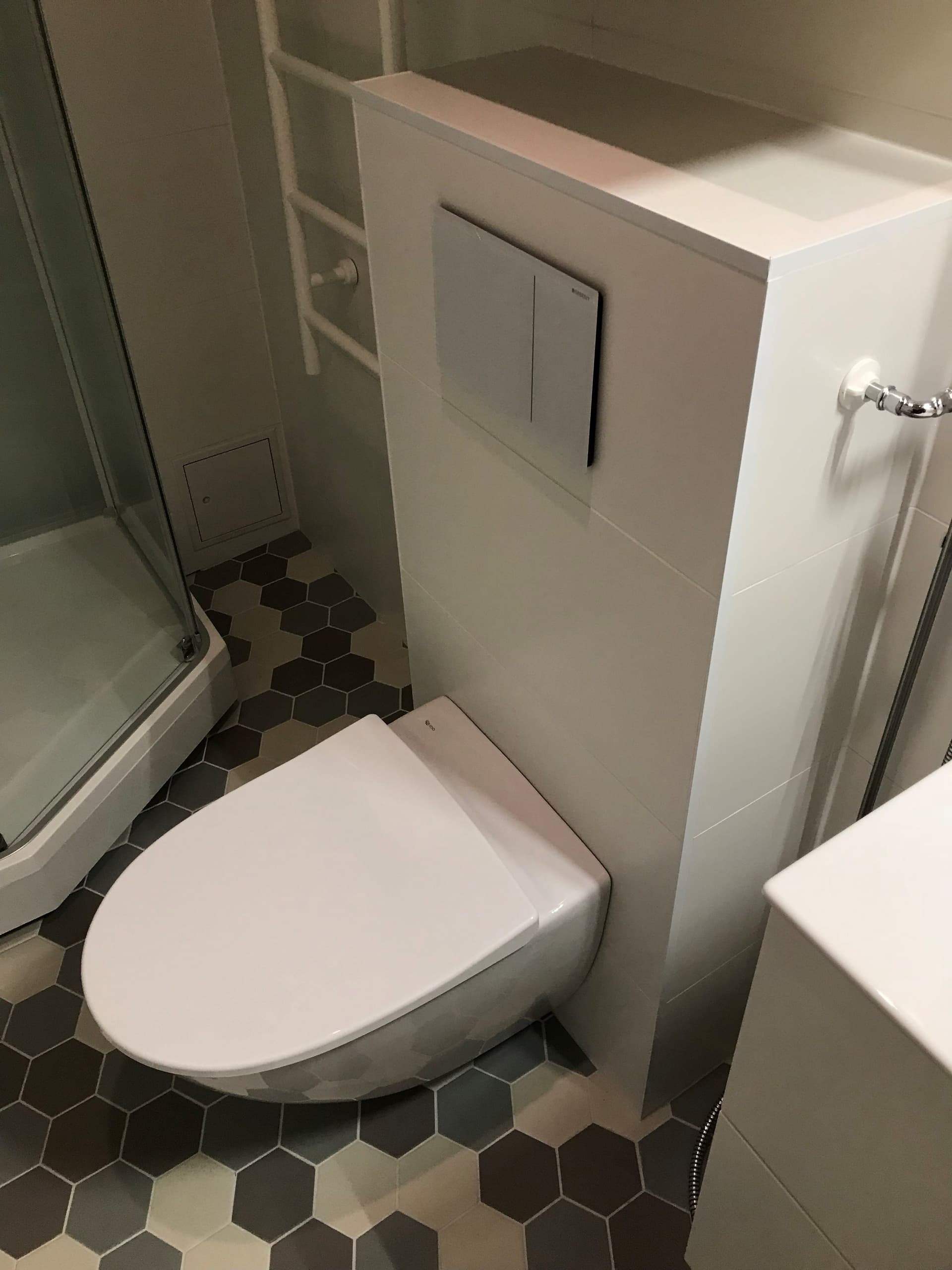 <p data-block-key="6qw7n">Seinäasennettava wc.</p>