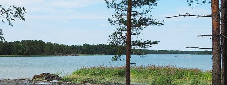 <p data-block-key="9qlj8">Joutsenmökin rannasta avautuva maisema edustaa kauneinta suomalaista merimaisemaa.</p>