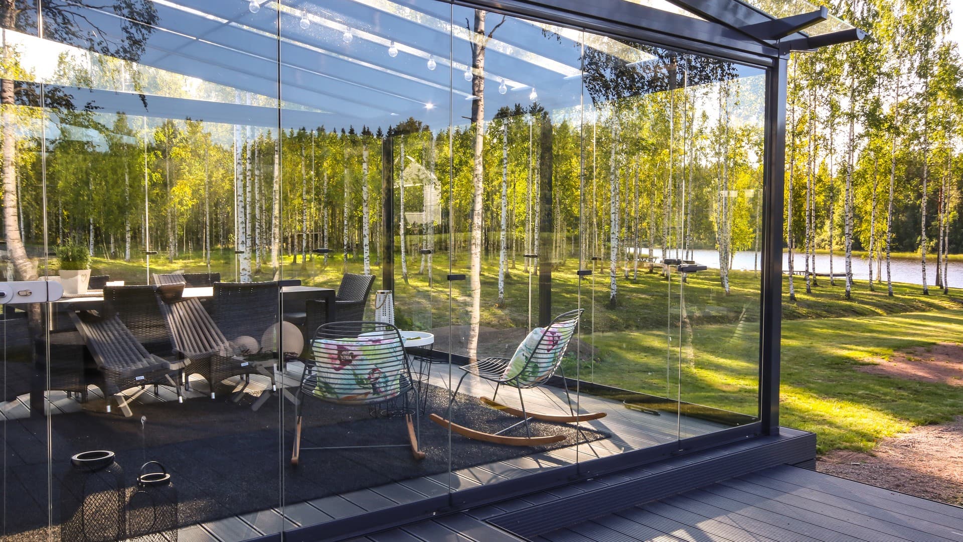 4 syytä lasittaa terassi syksyllä