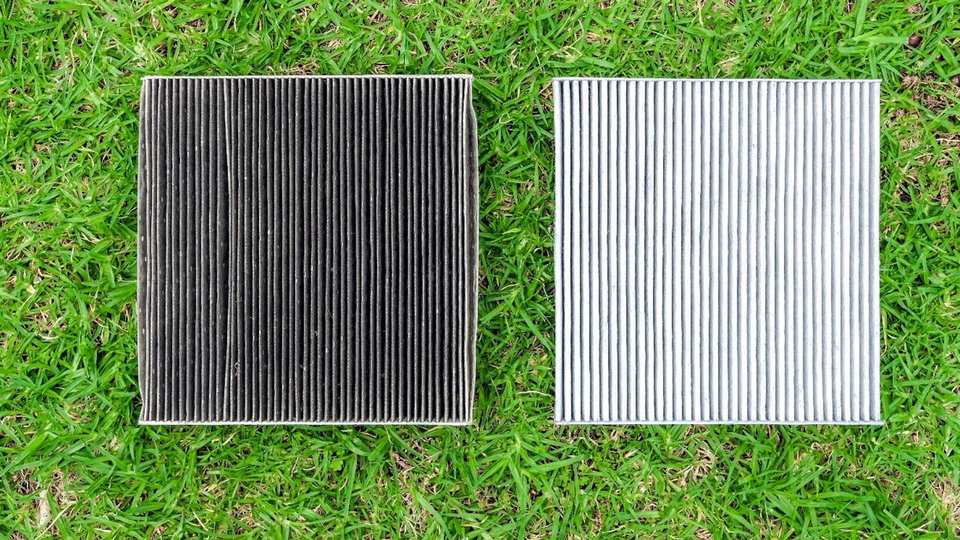 <p data-block-key="rtmwr">Tukkeutuneen suodattimen läpi asuntoon ei enää virtaa riittävästi raikasta ilmaa. Likaisina ja tukkeutuneina niistä saattaa myös tulla epäpuhtauksien lähde. Myös ilmanvaihtokoneen energian kulutus voi kasvaa, jos suodattimia ei vaihdeta tarvittaessa.</p>