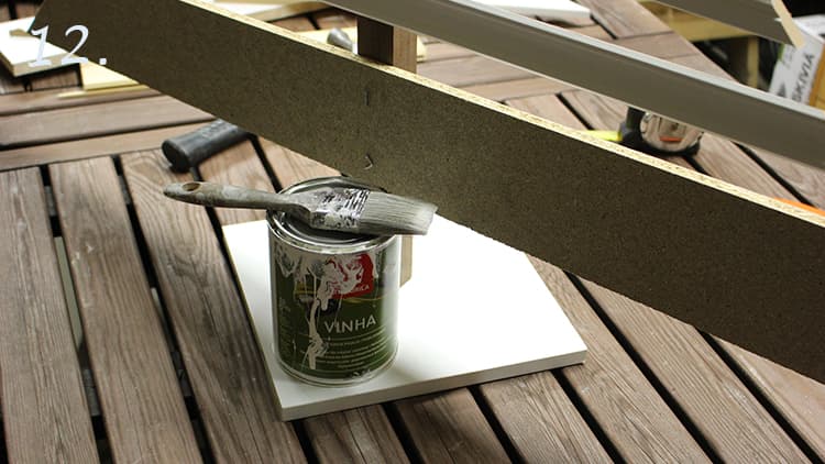 <p data-block-key="pqvbm">Voit käyttää mitä tahansa maalia tähän projektiin. (Kuva Sari Nieminen)</p>