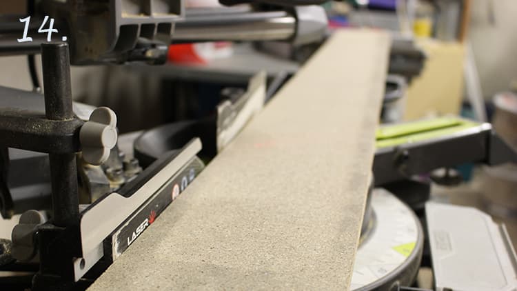 <p data-block-key="unlhn">Jiirisaha on hyvä kiinnittää telineeseen. (Kuva Sari Nieminen)</p>