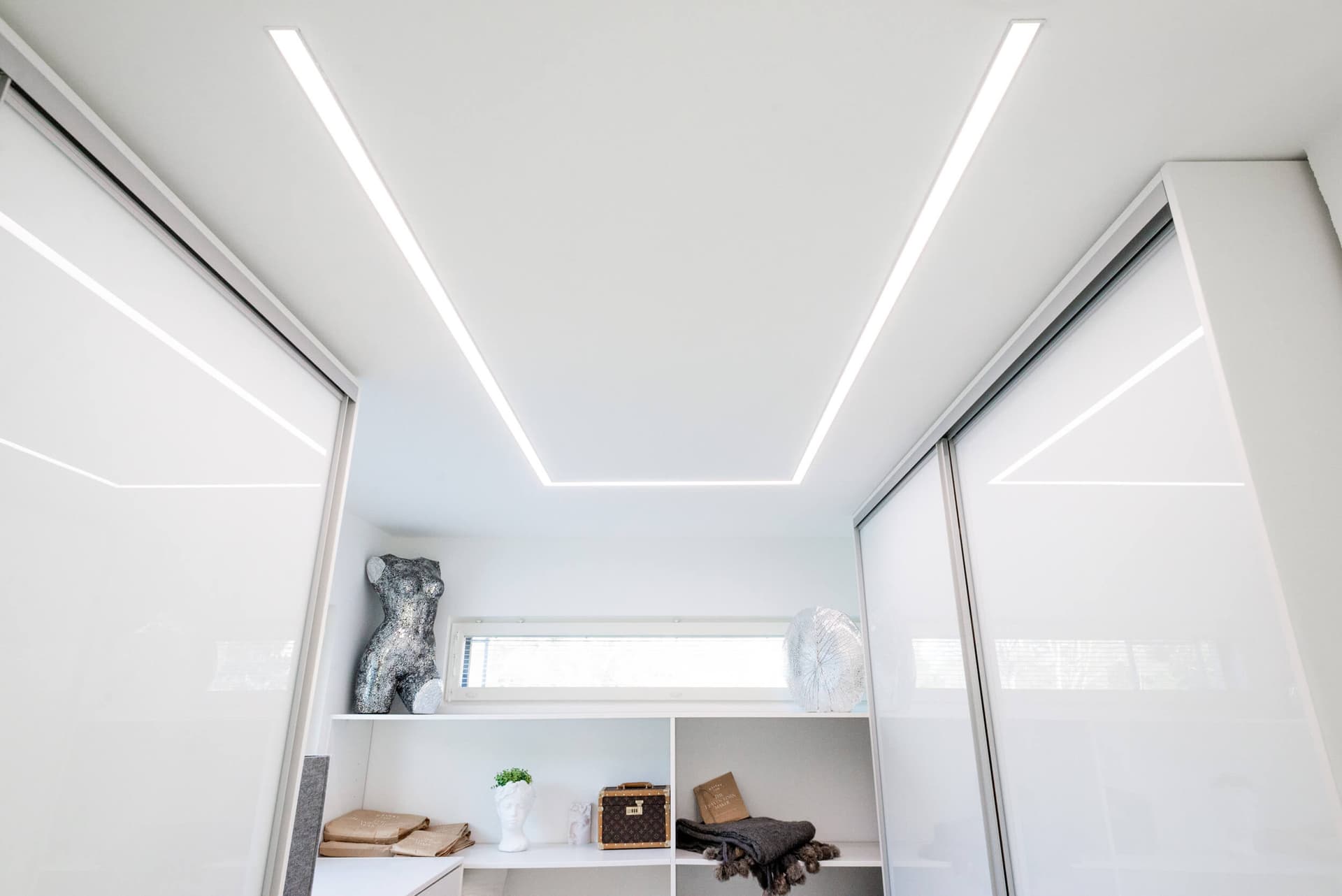 <p data-block-key="5plia">Led-profiilista voidaan rakentaa yksilöllisiä valaistusratkaisuja.</p>