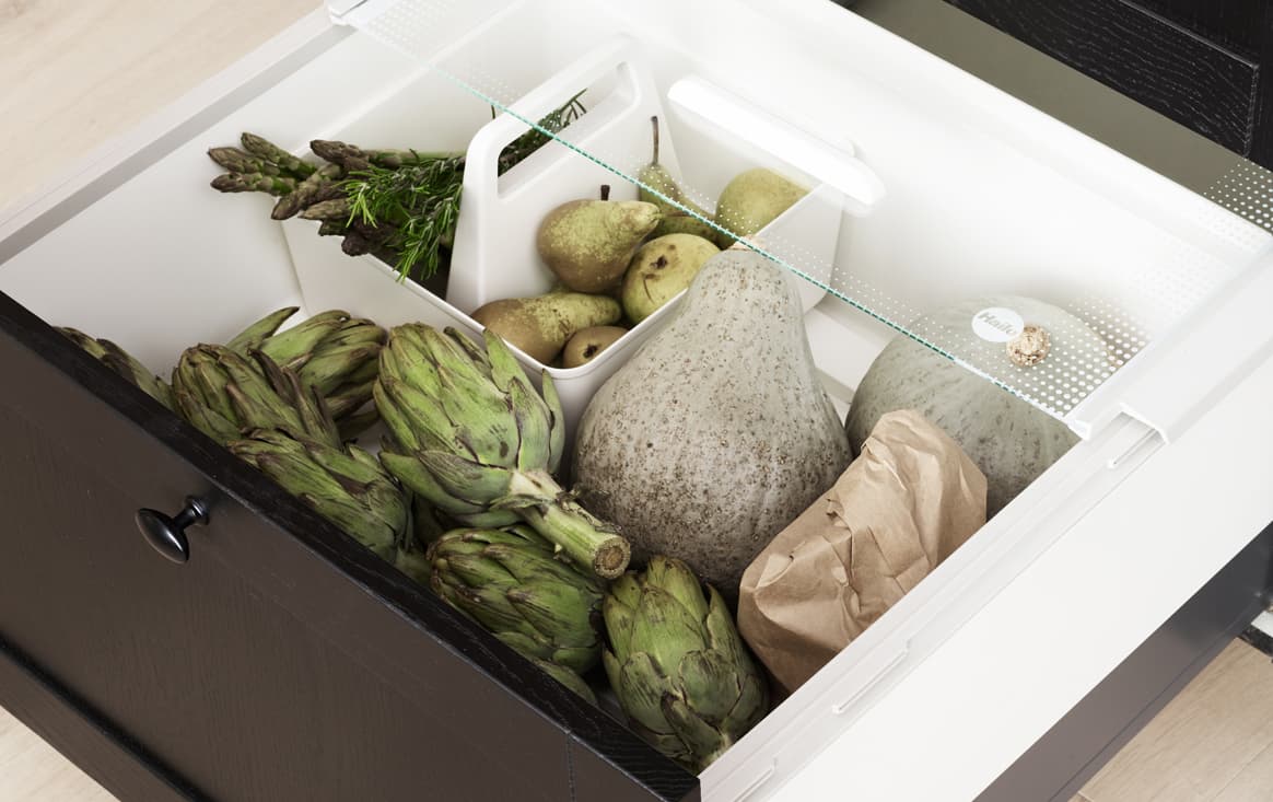 <p data-block-key="ec2cm">Vihanneslaatikko pidentää vihannesten säilyvyyttä ja vähentää osaltaan hävikkiä.</p>