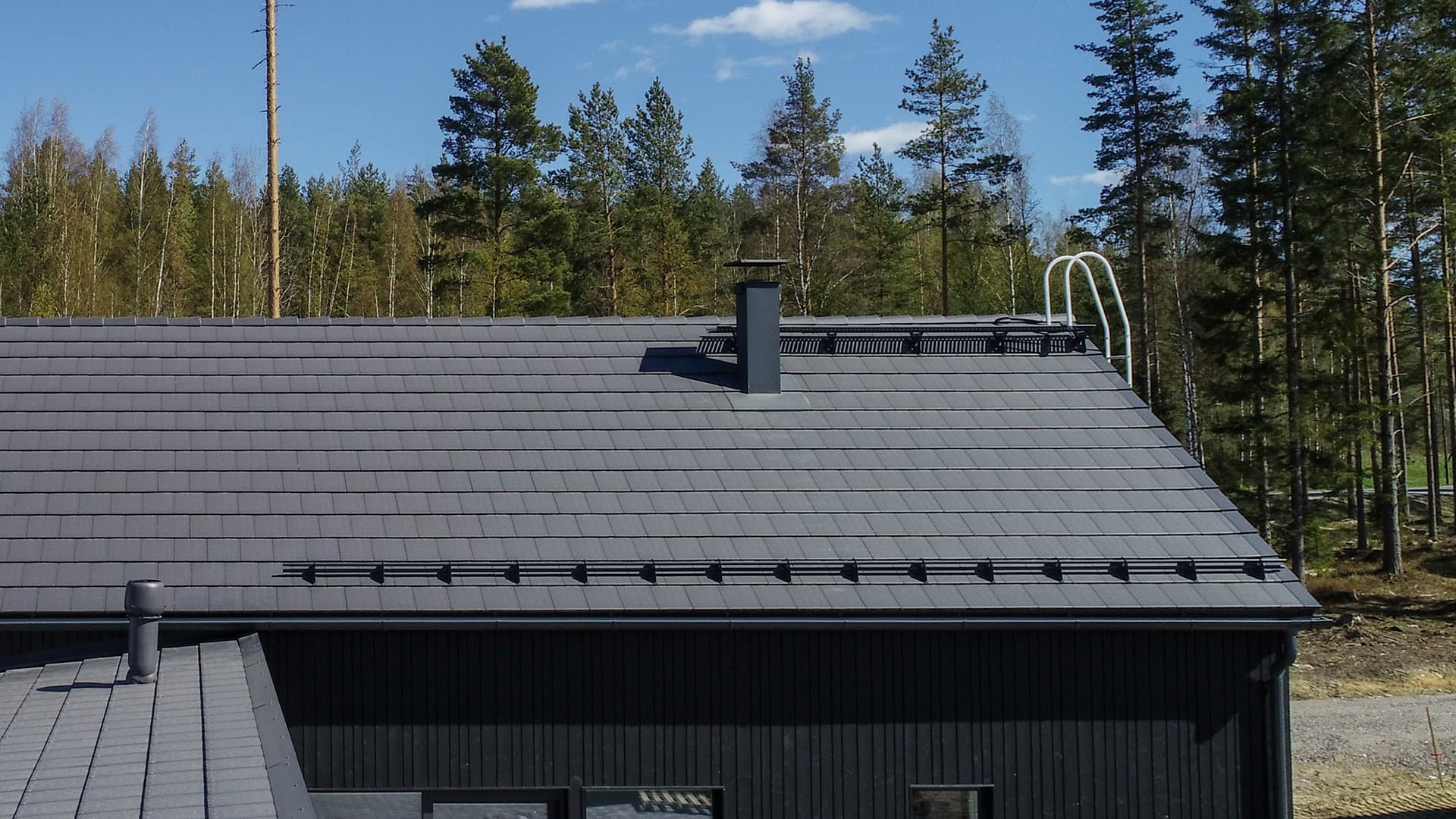 Nuohoojalle turvallinen reitti savupiipulle