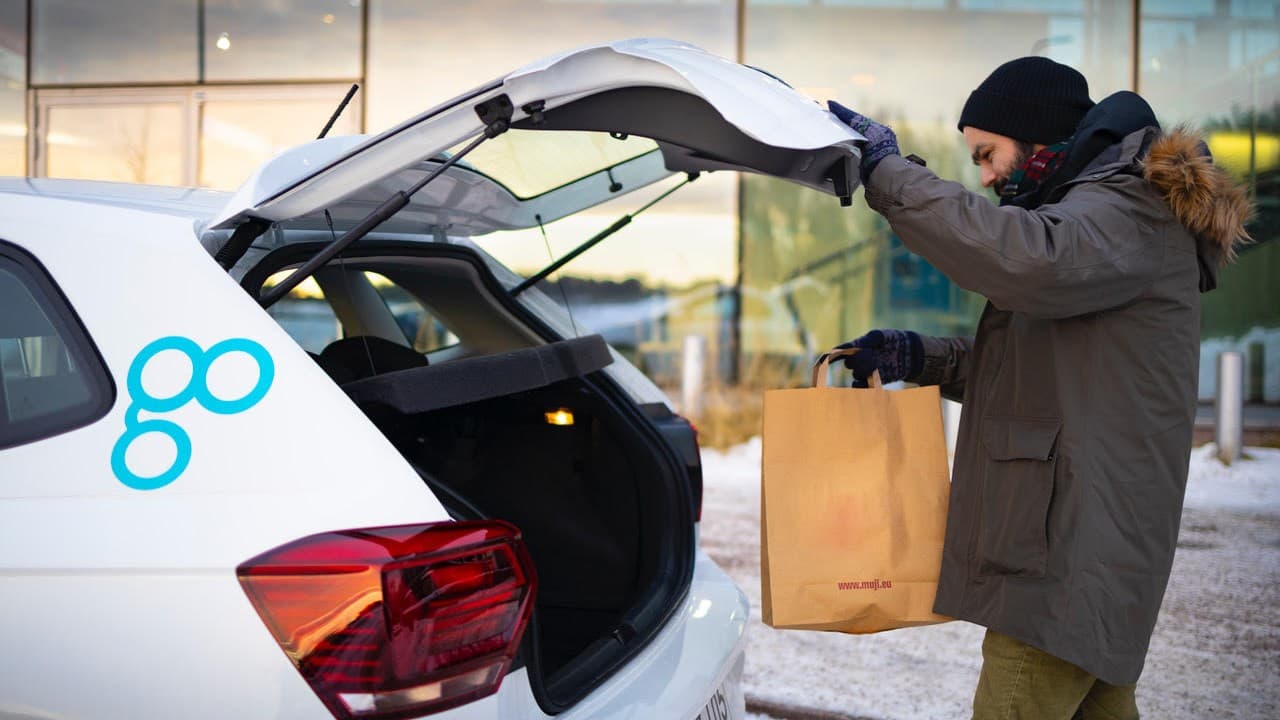 Taloyhtiöt hankkivat nyt autoja asukkaille - Näin toimii yhteis­käyttö­auto