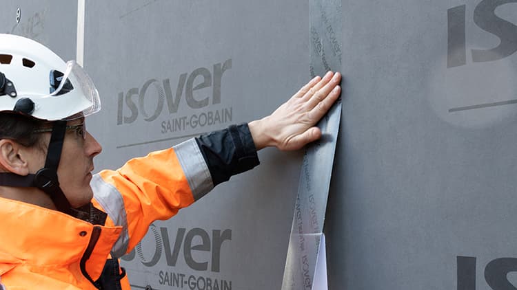 <p data-block-key="5gk47">ISOVER Facade -järjestelmä pitää sisällään kattavan paketin, johon kuuluvat myös levyjen kiinnitys- ja tiivistystarvikkeet.</p>