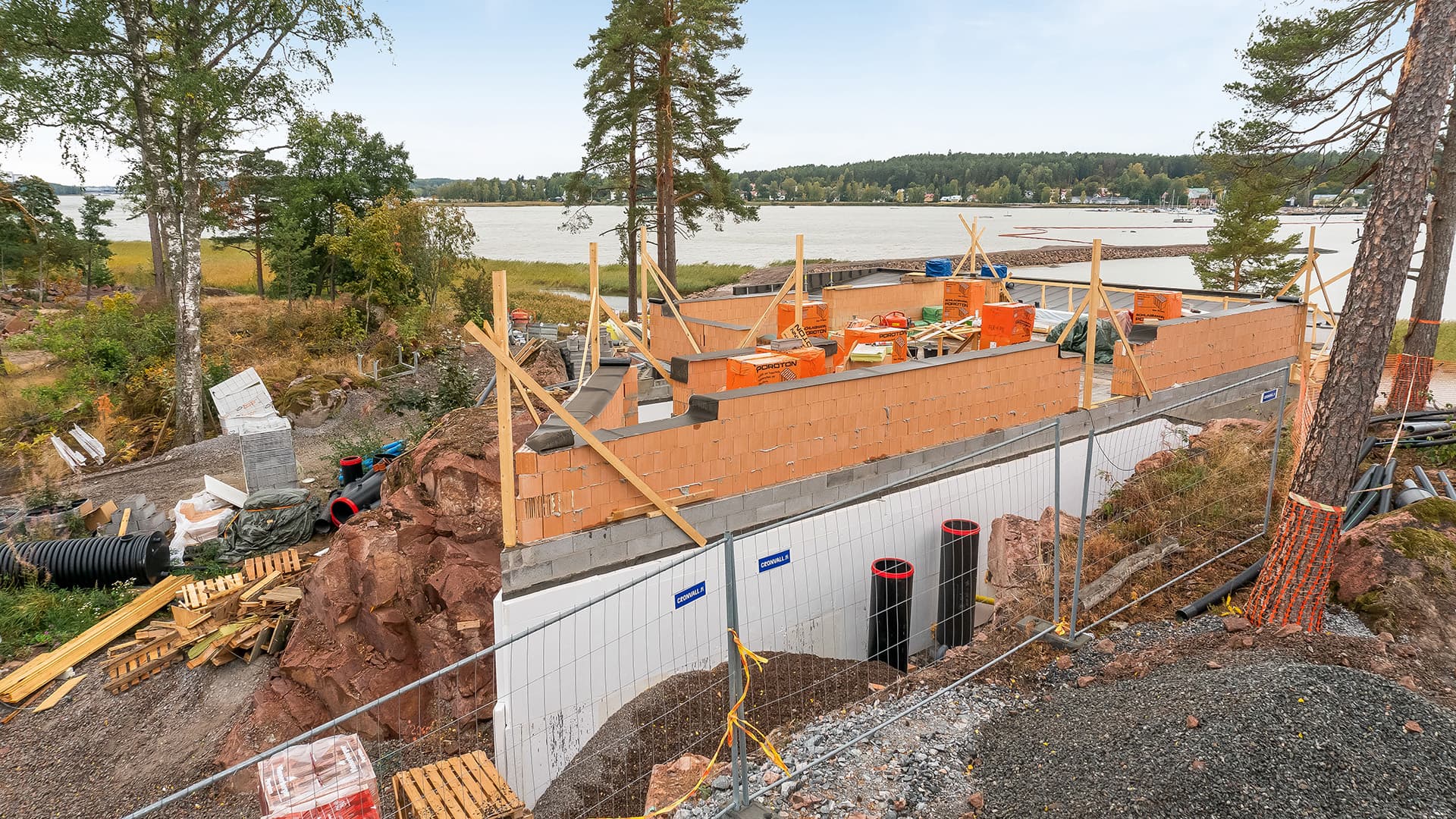 <p data-block-key="013hf">Kodista on näkymä merelle. Kuva: Asuntomessut</p>