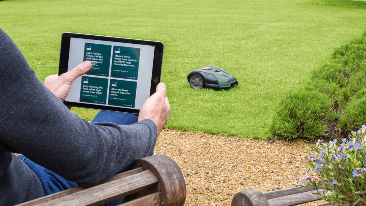 <p data-block-key="k8c8a"><a rel="sponsored noopener noreferrer" href="https://www.bosch-diy.com/fi/fi/puutarhatyoekalut/robottiruohonleikkurit" target="_blank" style="color: #1A73E8;">Boschin robottiruohonleikkurit</a> hoitaa pihan nurmialueiden kunnossapidon vaivattomasti.</p>