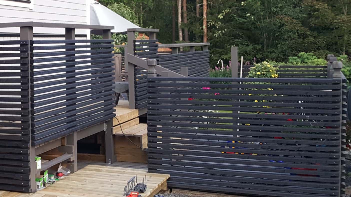 <p data-block-key="o3gtx">Alkuperäinen terassi on kestänyt hyvin aikaa ja on edelleen täysin toimiva.</p>