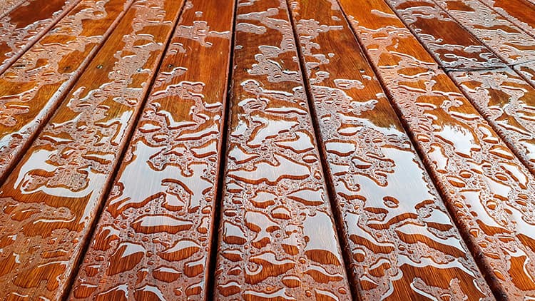 Millä säällä voin öljytä terassin tai terassikalusteet?