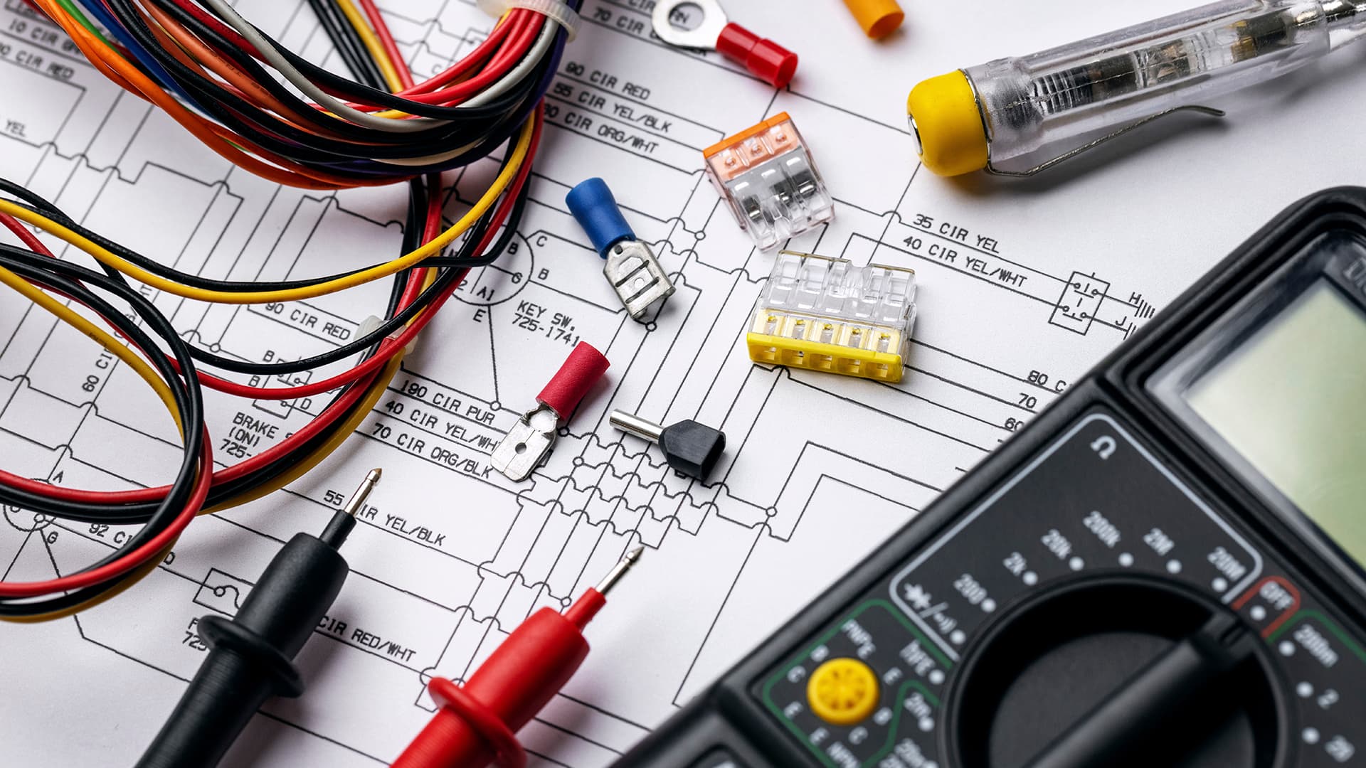 Sähkökeskus rakennusaikaiseen ja asumiskäyttöön
