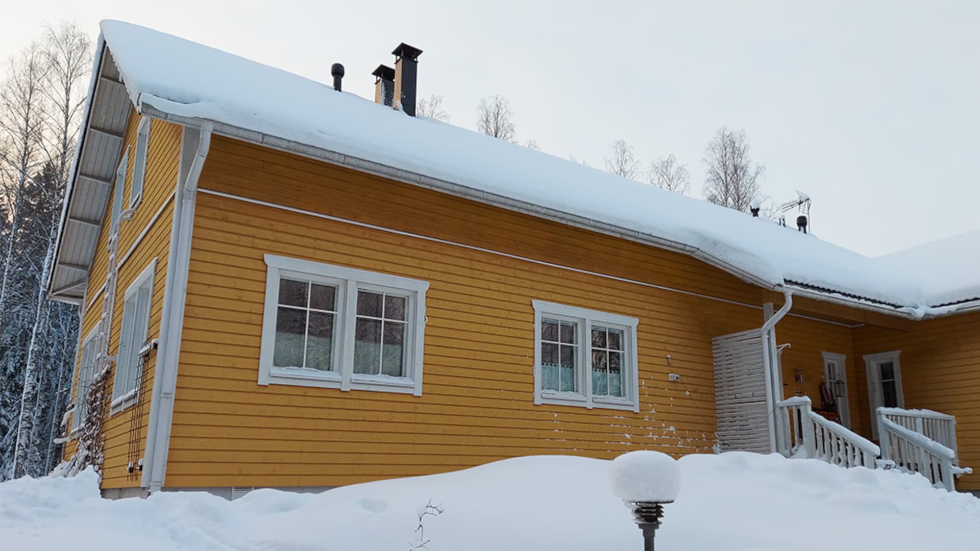 Maalämpö käy usein mainiosti myös vanhan talon lämmitysmuodoksi, kun esimerkiksi öljykattila halutaan vaihtaa ekologiseen ja käyttökustannuksiltaan edullisempaan vaihtoehtoon.