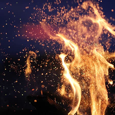 <p data-block-key="vukbn">Moni vaaratilanne syntyy kiireessä, jolloin näkyvillä oleva sammutusväline ratkaisee tilanteen. (Kuva: Envato)</p>