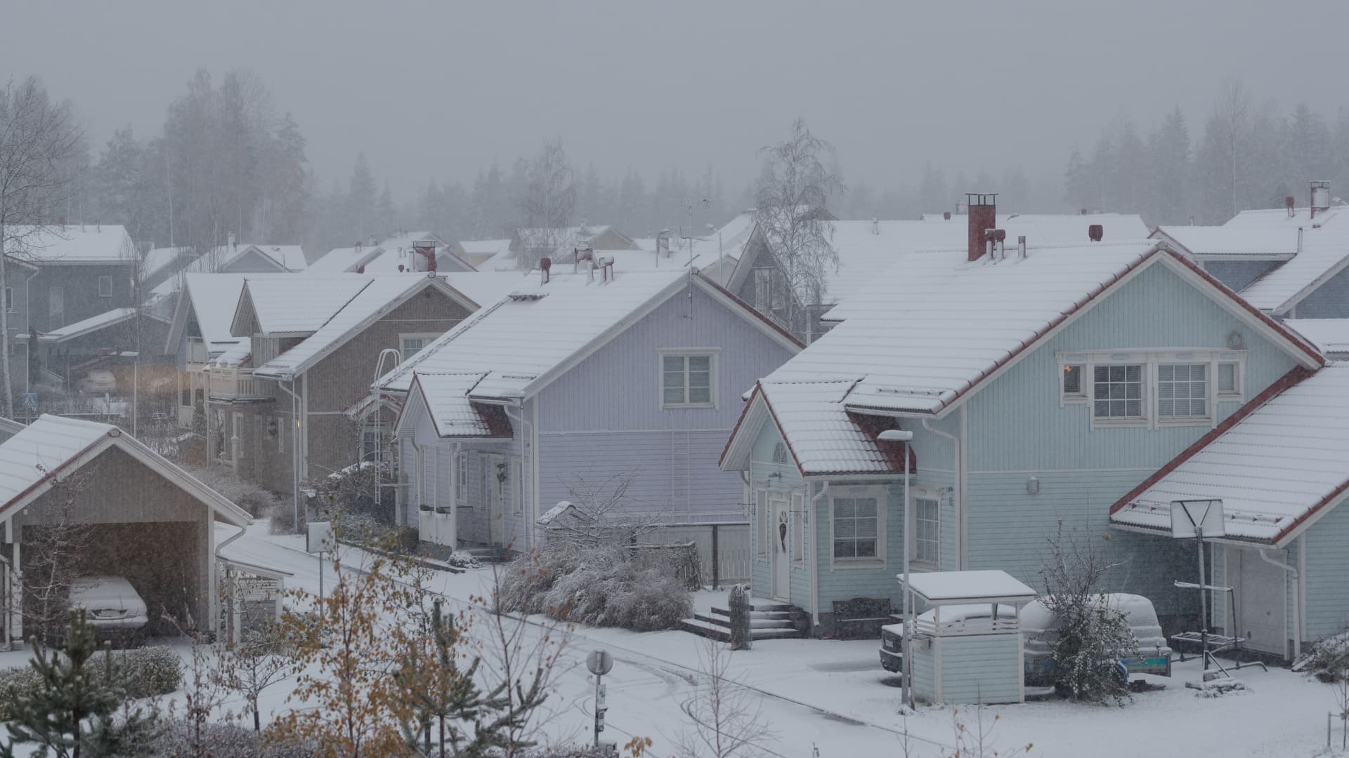 Kaukolämmönjakokeskus – milloin tulee vaihto eteen ja mitä huomioida vaihtoa harkittaessa?