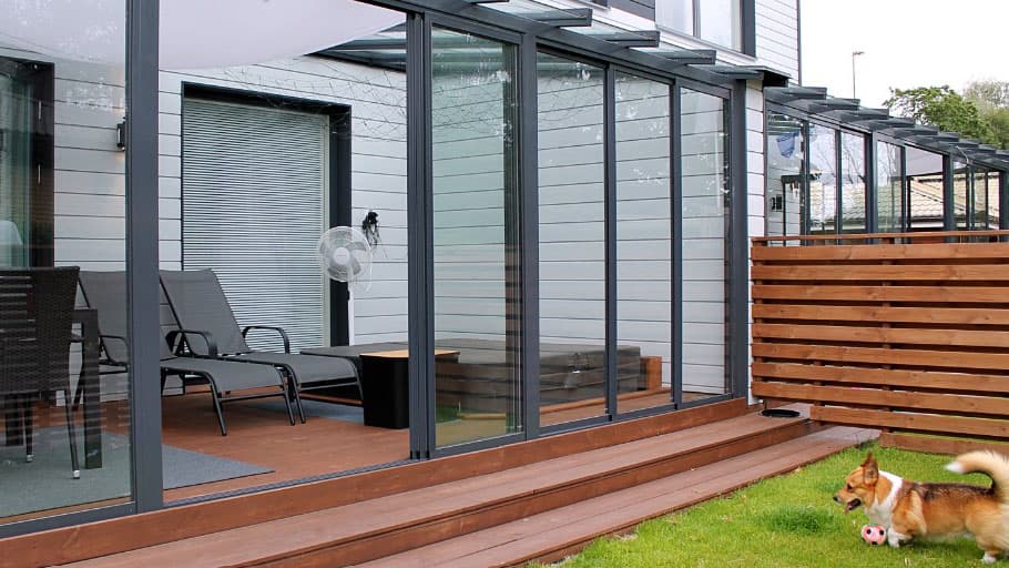 Lasiterassi – enemmän tilaa ja mukavuutta kotiisi