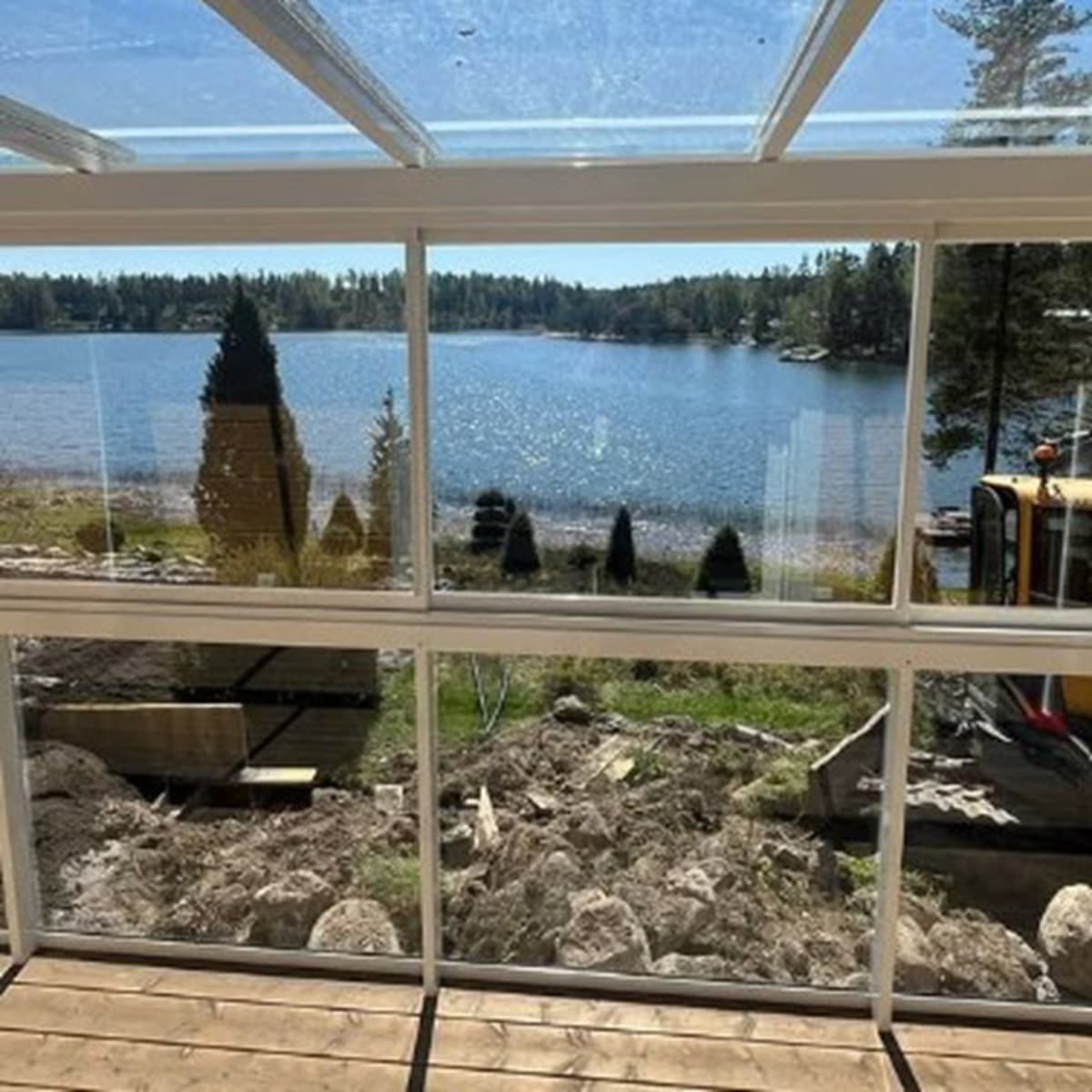 <p data-block-key="dcc1b">Lasitusratkaisu viimeistelee terassin ja nostaa koko pihan viihtyisyyden uudelle tasolle.</p>