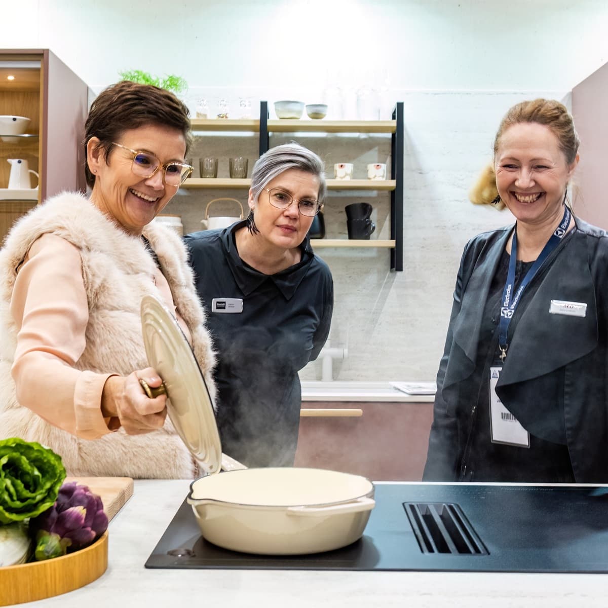 <p data-block-key="l6nz0">Toiset ovat muuttaneet ja toiset sisustaneet – ja jotkut tehneet molempia, sitten viime messujen.</p>