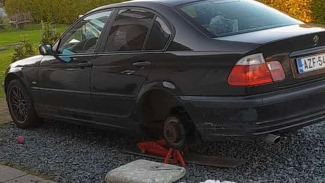 Renkaiden vaihto keväällä ja syksyllä