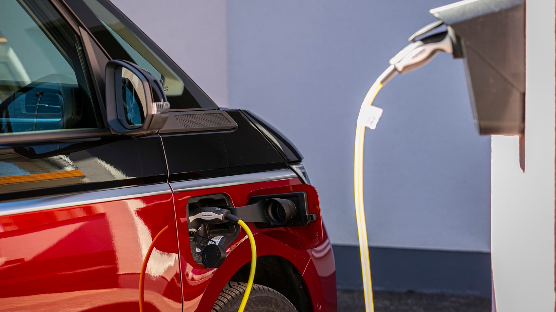 <p data-block-key="roomw">Latausaseman teho voidaan säätää asennusvaiheessa ja päivittää myöhemmin, jotta se sopii juuri sinun lataustarpeisiisi.</p>