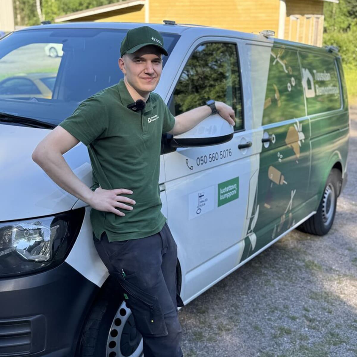 <p data-block-key="b68ia">Työnäytöksissä nähdään, miten remontti sujuu niin ammattilaisen ottein kuin kotinikkarin käsissä – Tuusulan Remonttiavun Lauri Hyttinen opastaa käytännön vinkkien pariin messuviikonloppuna.</p>