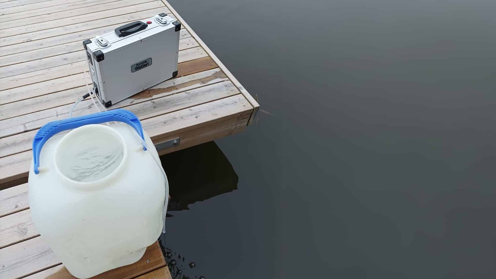 <p data-block-key="pric8">Watteri on näppärä, salkkukokoinen, kannettava vedenpuhdistin.</p>