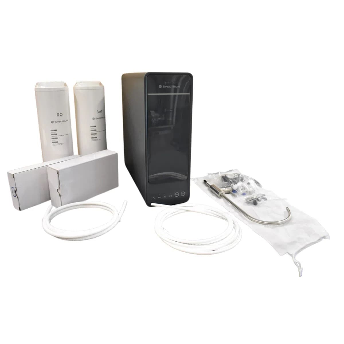 <p data-block-key="uxrmu">SPECTRUM Z1 -käänteisosmoosilaite toimitetaan täydellisenä pakettina, joka sisältää kaikki tarvittavat osat, liittimet ja letkut helppoa asennusta varten.</p>