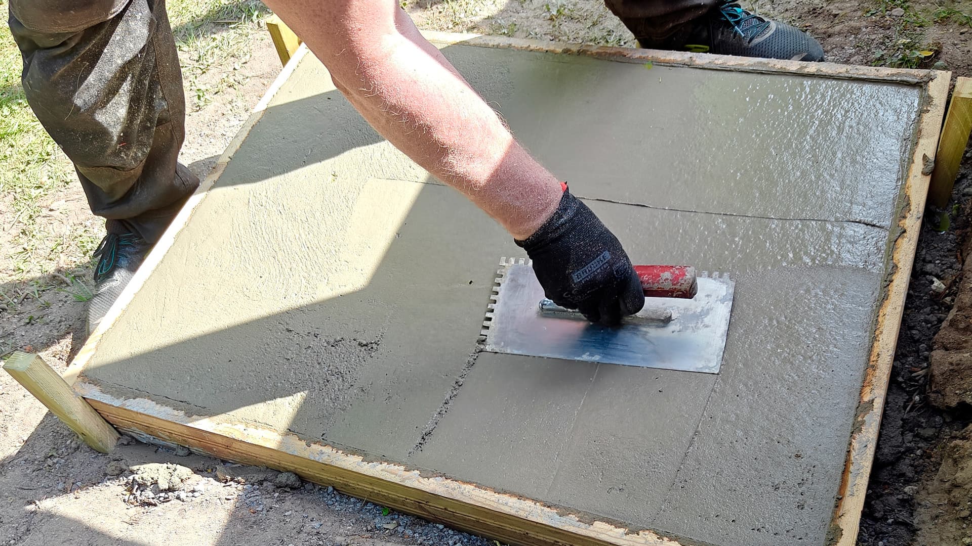 Kuivuuko betoni nopeammin kesällä? Vältä virheet betonilaatan kuivattamisessa
