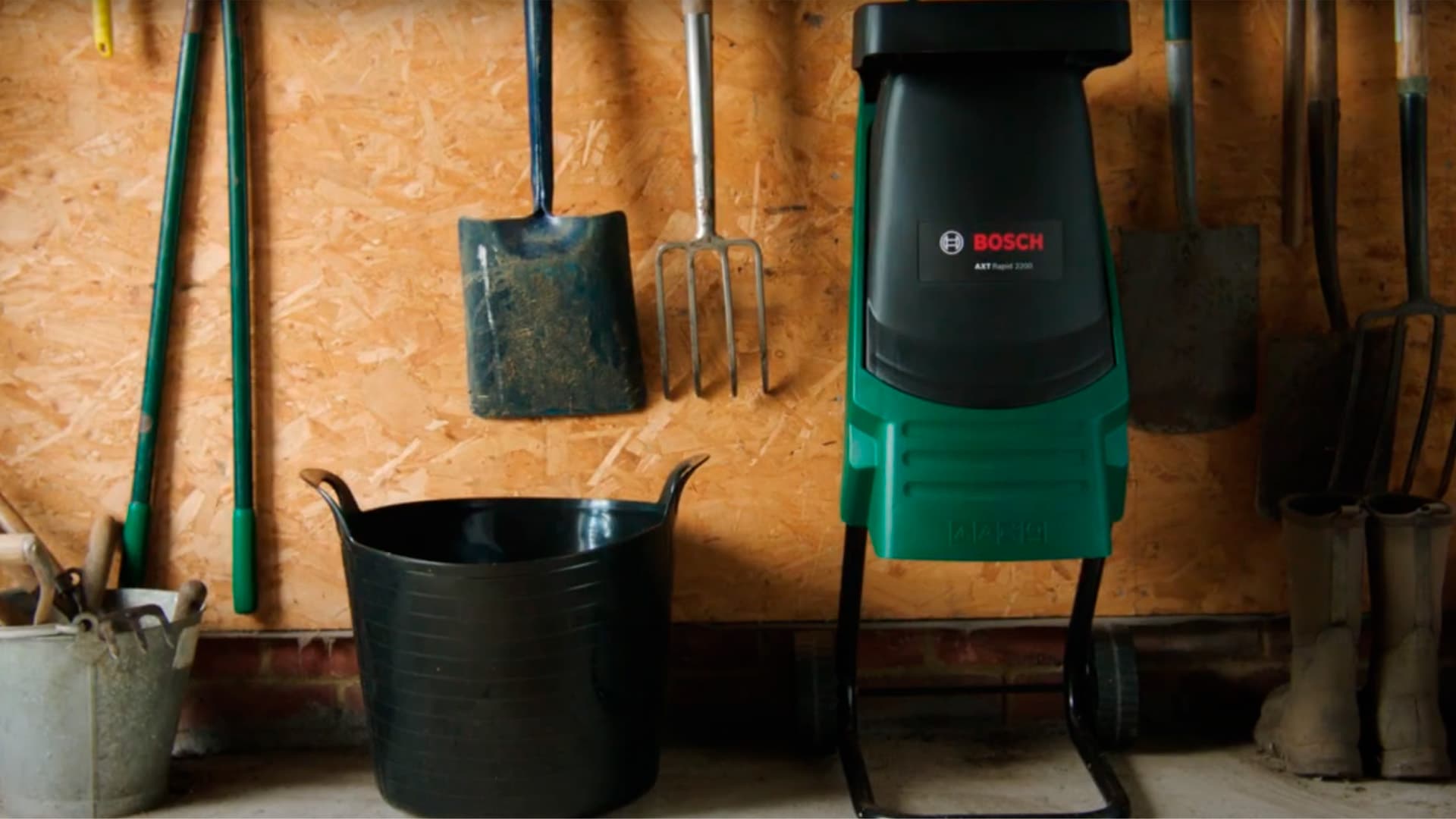 Todellista kierrätystä oksasilppurilla