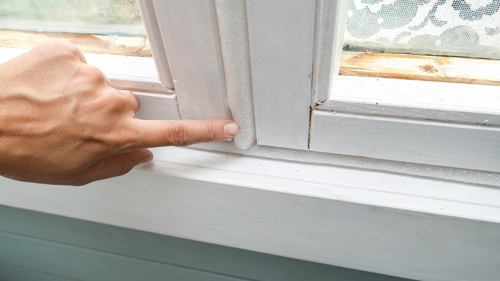 Miksi ikkunat ovat aamulla sisäpinnastaan märät?