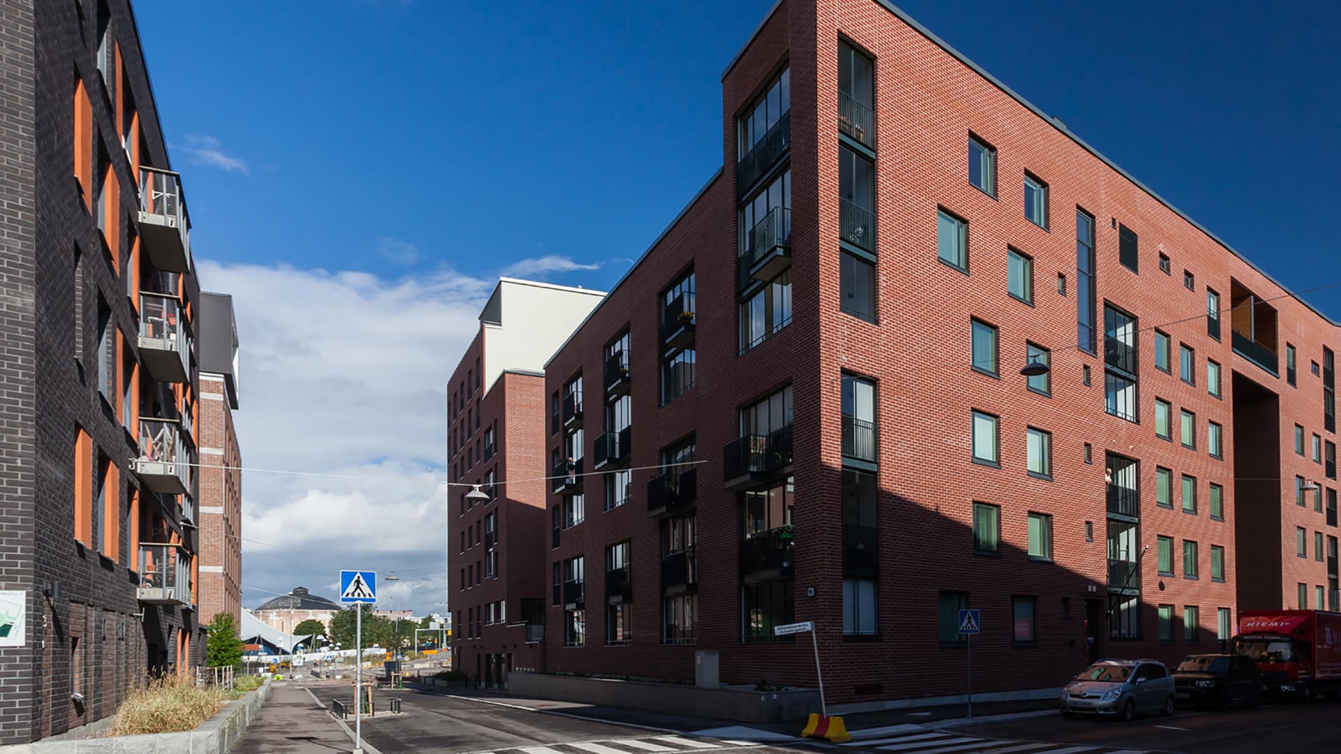 Eristevalinta on tärkeä tekijä: Tiivis talo on energiatehokas