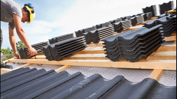 Betonitiilikaton asennusohje: Tiilien leikkaaminen