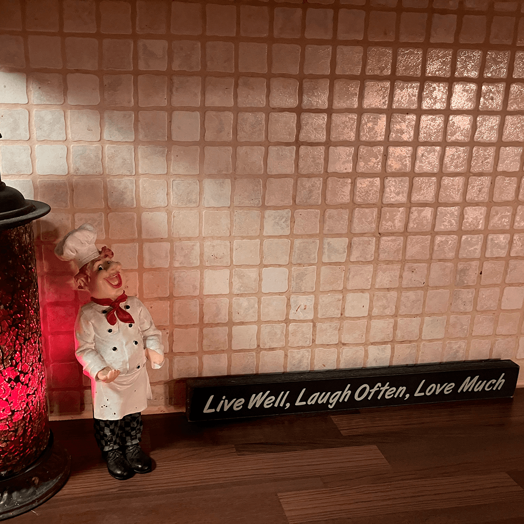 mosaiikkilaattaa välitilassa