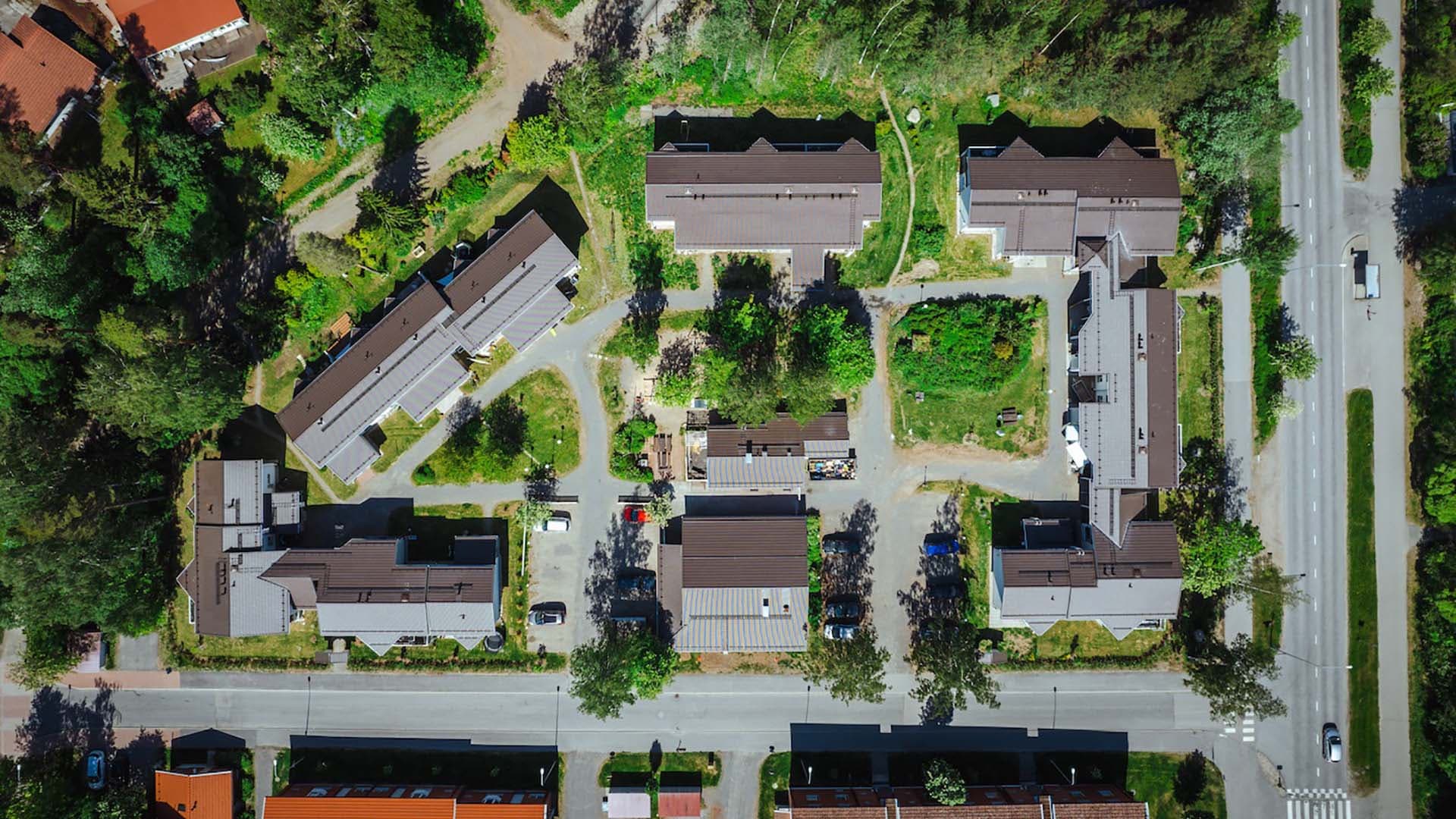 Näin etenee vaivaton kattoremontti avaimet käteen -periaatteella